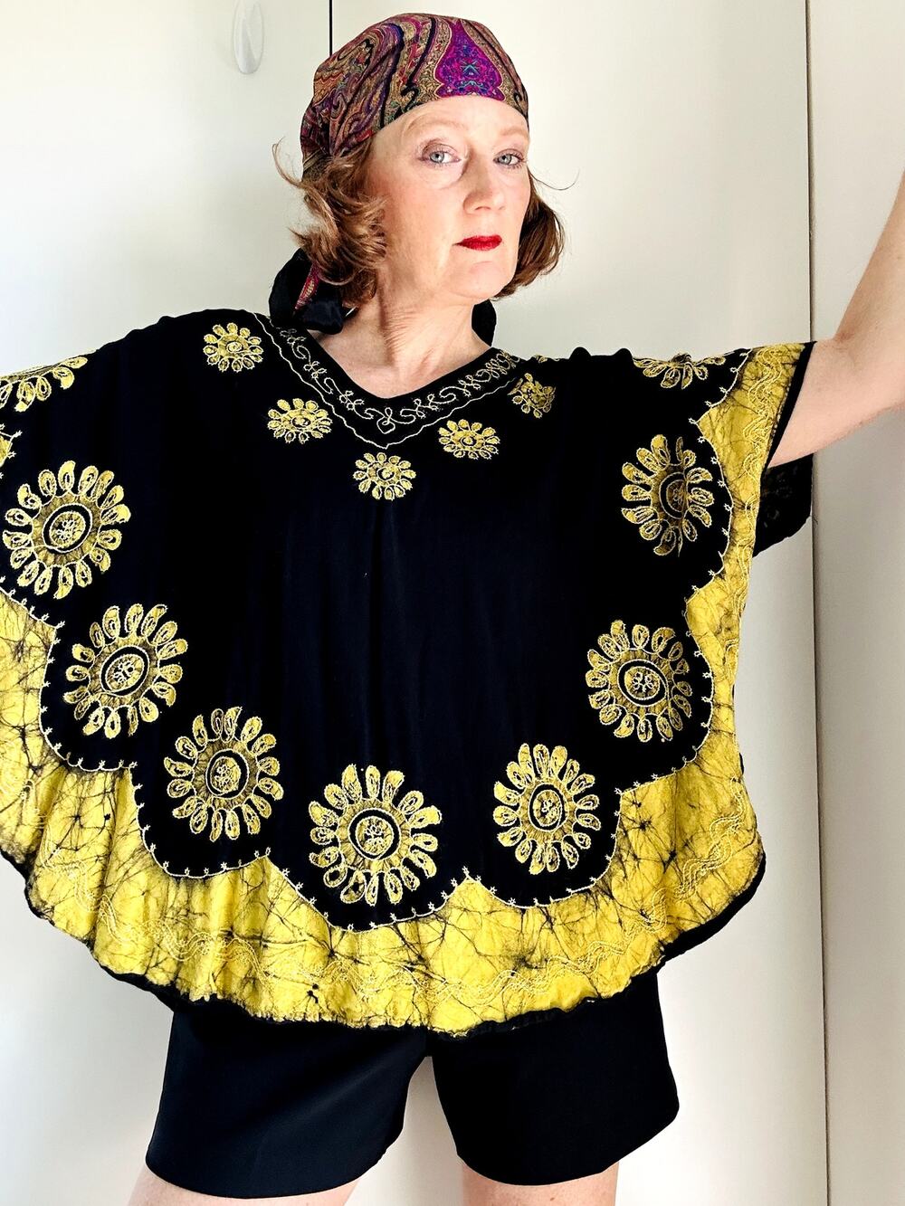 Vintage 90s Boho Tops Embroidery Batwing Black Gold Size M/L  Hippie Indie Vibes